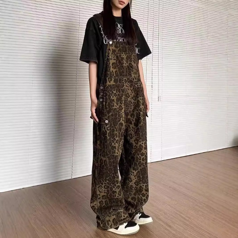 Winter Clothing Trends For Women - Macacão Jeans Feminino Estampado de Leopardo