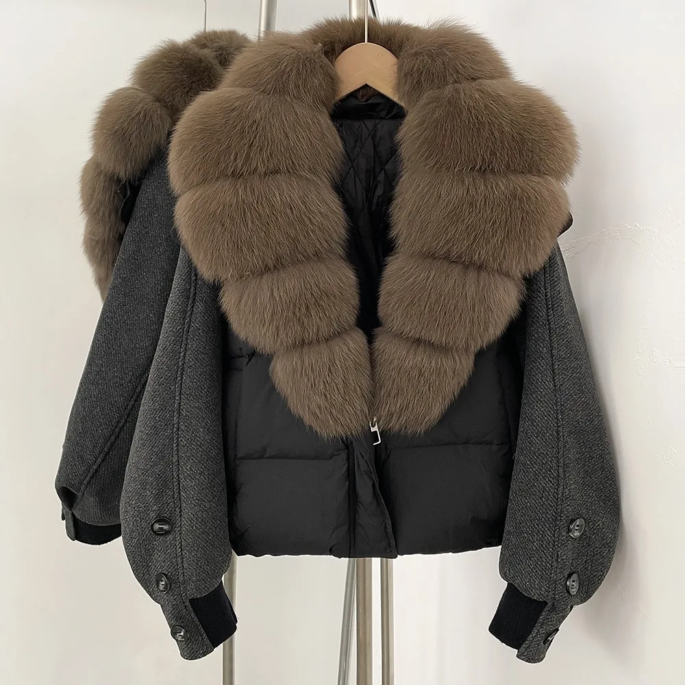 Jaqueta Feminina de Plumas de  - Winter Clothing Trends For Women avaliação e preço